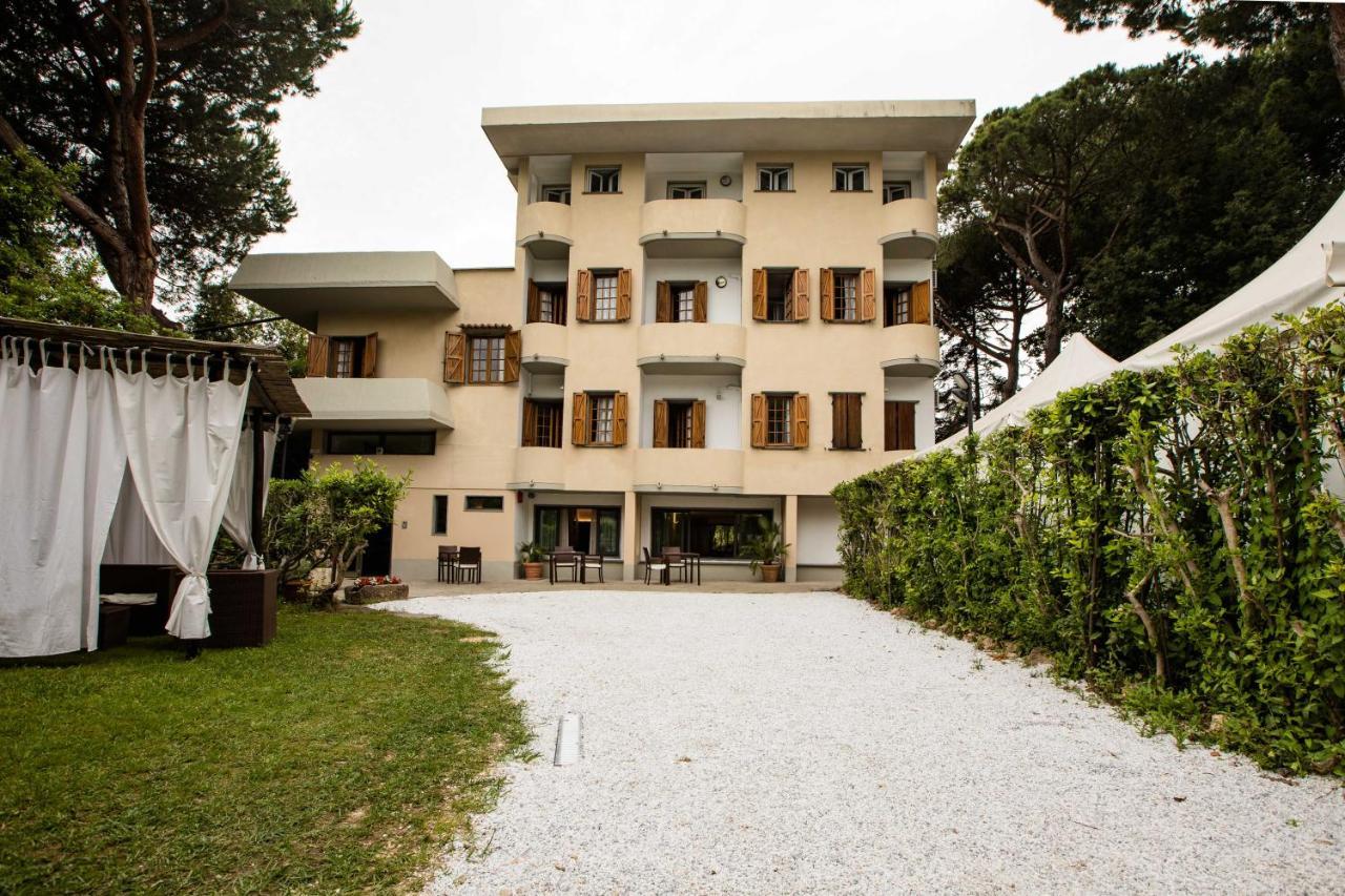 Hotel La Tavernetta Dei Ronchi Marina di Massa Exterior photo