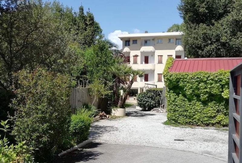 Hotel La Tavernetta Dei Ronchi Marina di Massa Exterior photo